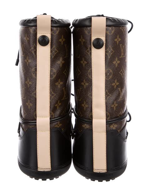 louis vuitton moon boots mens|lv moon boots.